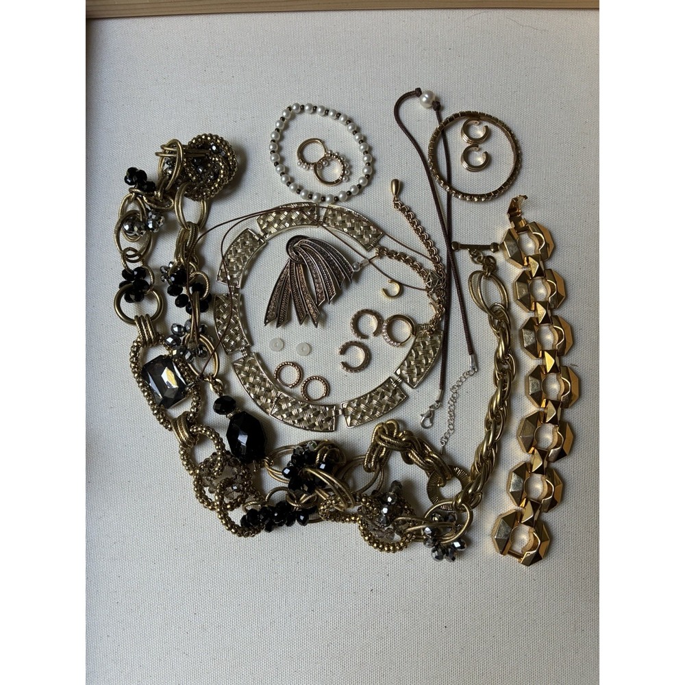 Vintage Jewelry Lot 11.7 Oz Gold Tone Statement Chunky Crystal Pearl Estate